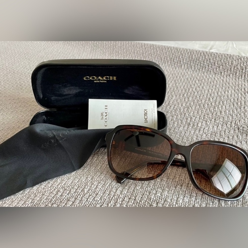 Coach | Sunglasses | HC 8179 | Dark Tortoise